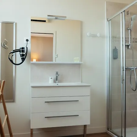 Oyat Ile De Re - Ex Escale 酒店 3*