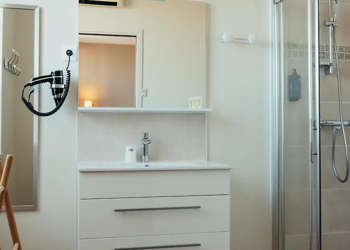 Oyat Ile De Re - Ex Escale Hotel 3*